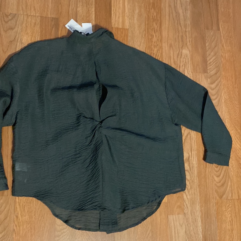 Button up blouse - Picture 5 of 7